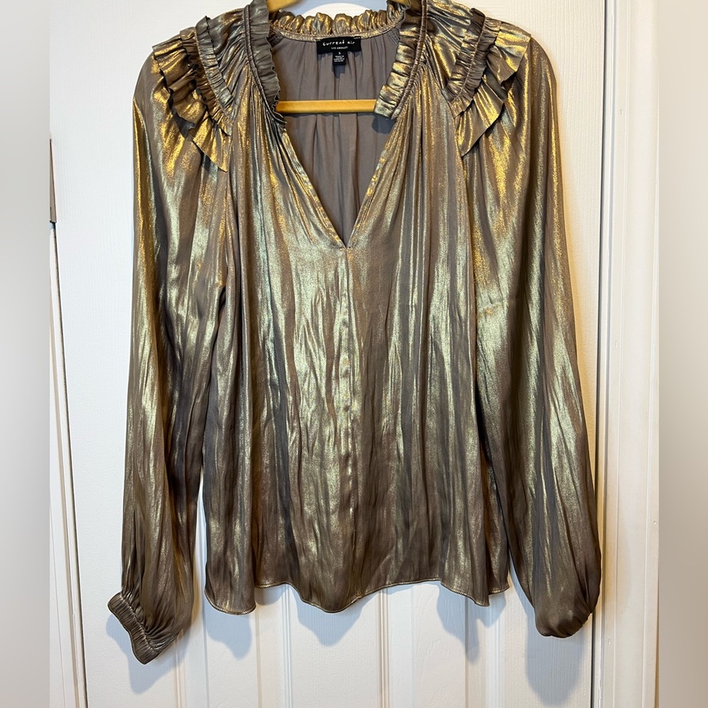 Women Gold Top - size small